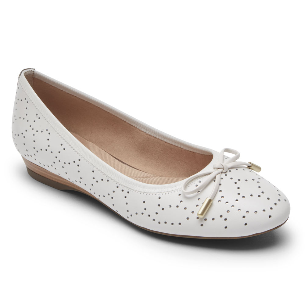 Rockport Flats For Womens White - Total Motion Shea Perforated Bow - ZN3514672